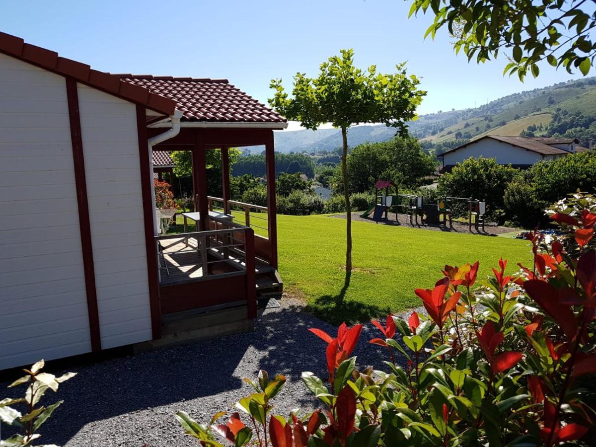 Domaine Larlapean Saint-Martin-dʼArrossa